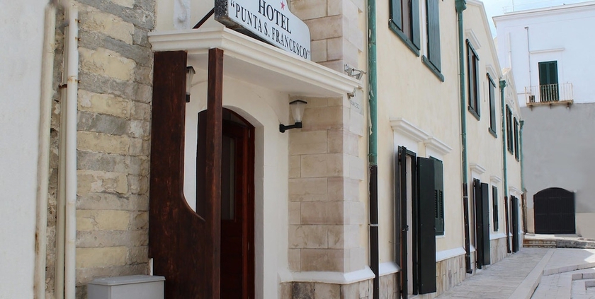 Imagen general del Hotel Punta San Francesco. Foto 3