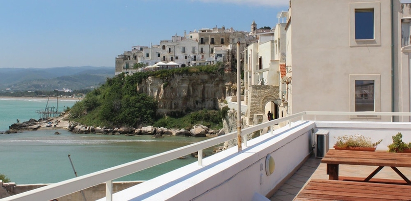 Imagen de los exteriores del Hotel Punta San Francesco. Foto 16