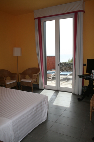Imagen de la habitación del Hotel Punta San Martino. Foto 5