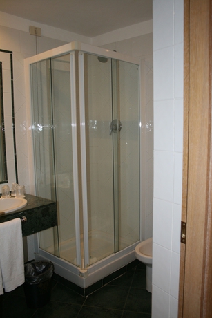 Imagen de la habitación del Hotel Punta San Martino. Foto 9