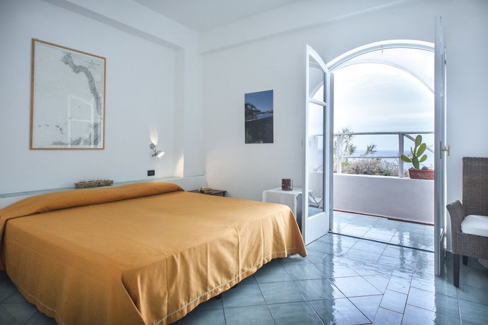 Imagen de la habitación del Hotel Punta Scario. Foto 14