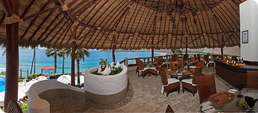 Imagen del bar/restaurante del Hotel Punta Serena and Resorts - Adults Only. Foto 3