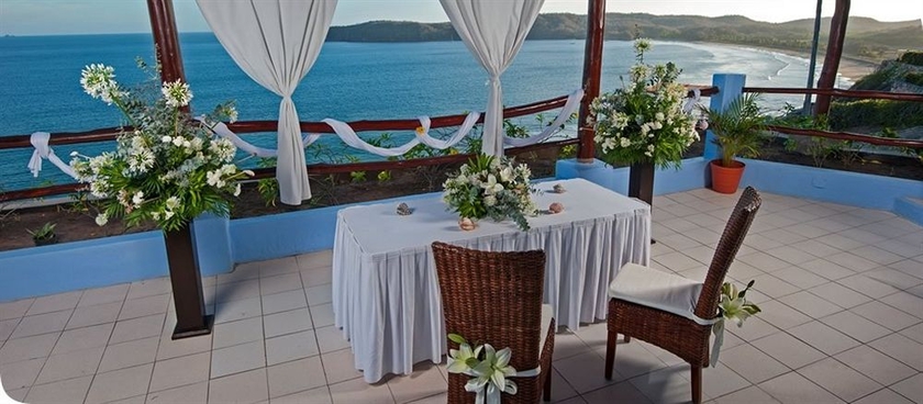 Imagen de los exteriores del Hotel Punta Serena and Resorts - Adults Only. Foto 6