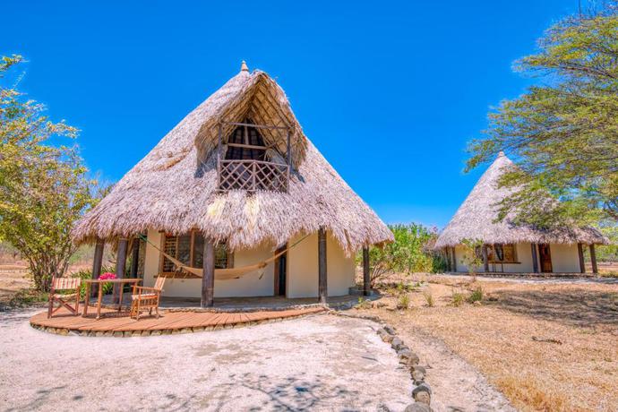 Imagen de los interiores del Hotel Punta Teonoste. Foto 7