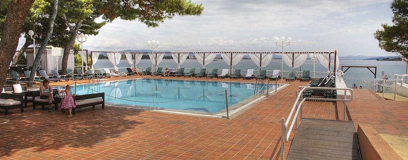 Imagen de la piscina del Hotel Punta, Vodice. Foto 15