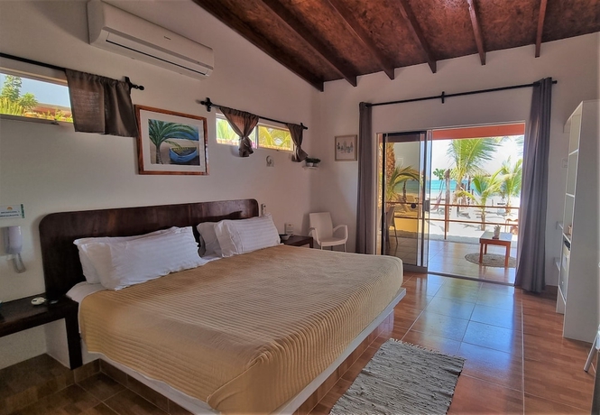 Imagen de la habitación del Hotel Punta del Norte Bungalows. Foto 5