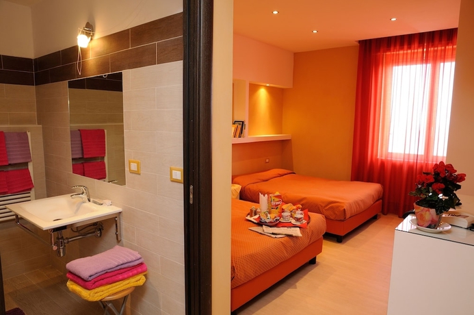Imagen de la habitación del Hotel Puntabella. Foto 7