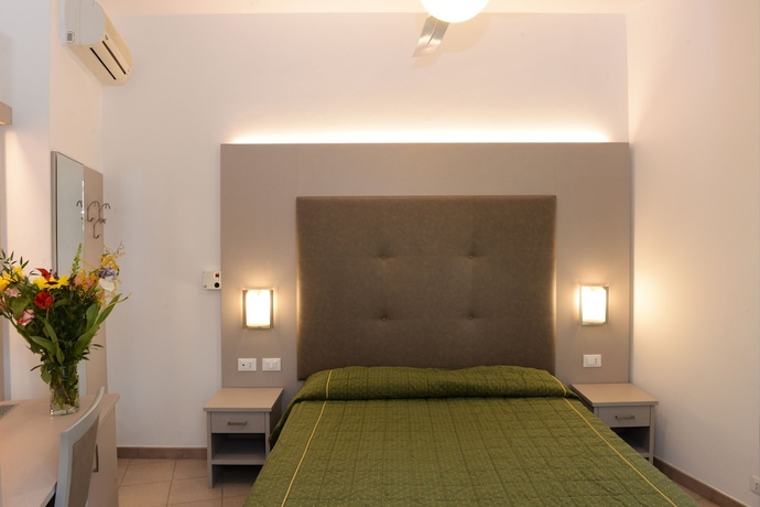 Imagen de la habitación del Hotel Puntabella. Foto 14