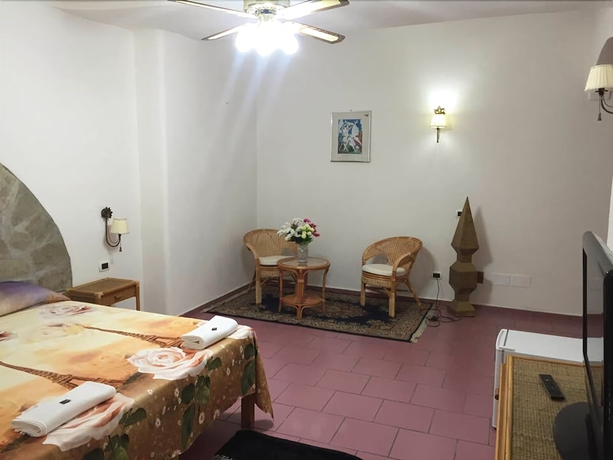 Imagen de la habitación del Hotel Punto Azzurro. Foto 8