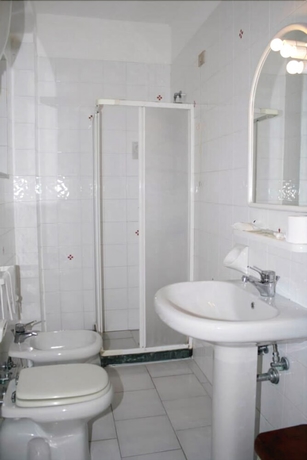 Imagen de la habitación del Hotel Punto Azzurro. Foto 9