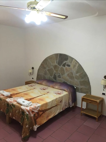 Imagen de la habitación del Hotel Punto Azzurro. Foto 14