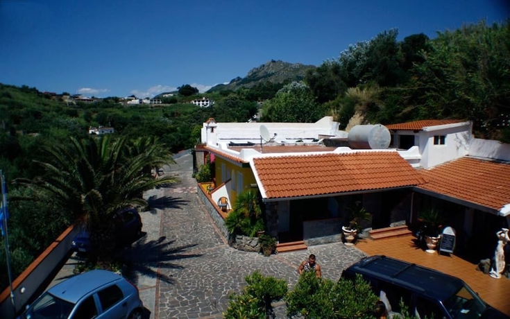 Imagen general del Hotel Punto Azzurro. Foto 2