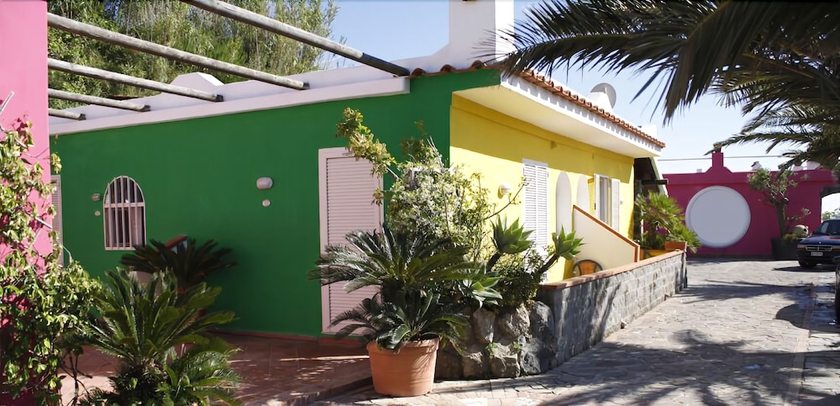 Imagen general del Hotel Punto Azzurro. Foto 4