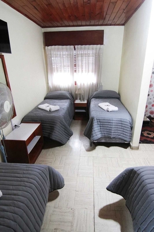 Imagen de la habitación del Hotel Punto Sur Avenida. Foto 4