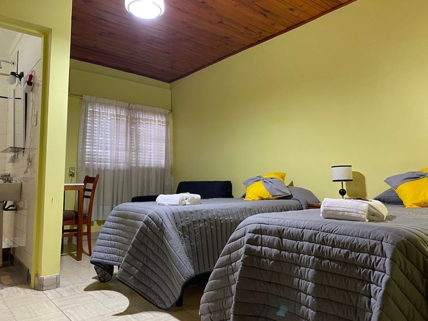 Imagen de la habitación del Hotel Punto Sur Avenida. Foto 8