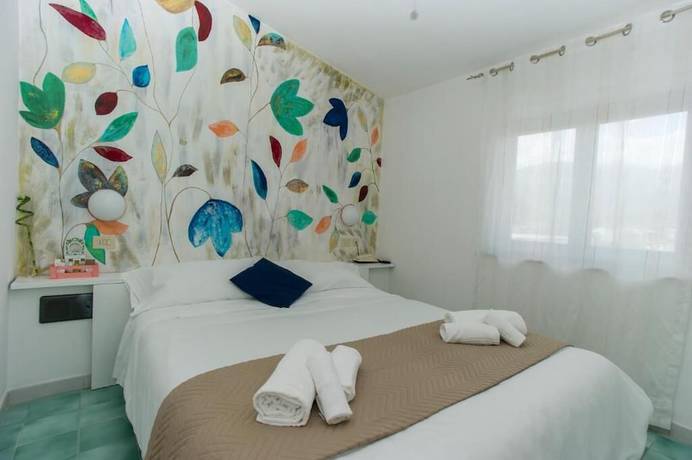 Imagen de la habitación del Hotel Punto Verde. Foto 4
