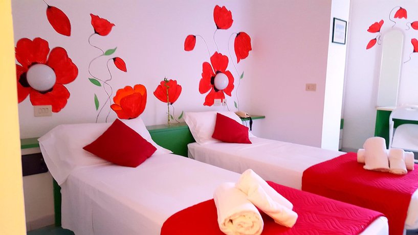 Imagen de la habitación del Hotel Punto Verde. Foto 6