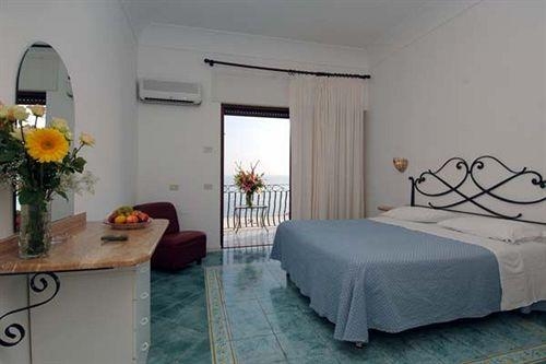 Imagen general del Hotel Pupetto. Foto 8