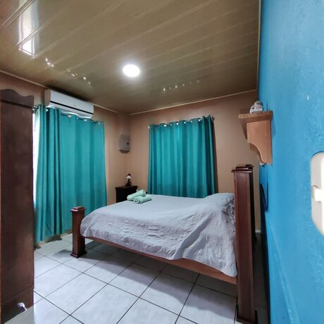 Imagen de la habitación del Hotel Pura Natura Lodge. Foto 11