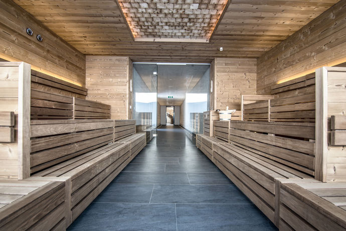 Imagen del bar/restaurante del Hotel Puradies. Foto 5