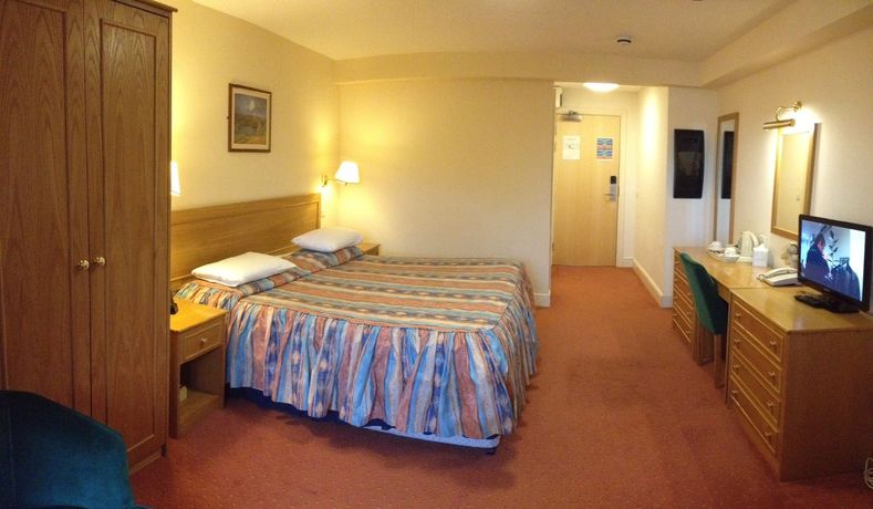 Imagen del bar/restaurante del Hotel Purbeck House Hotel & Louisa Lodge. Foto 4