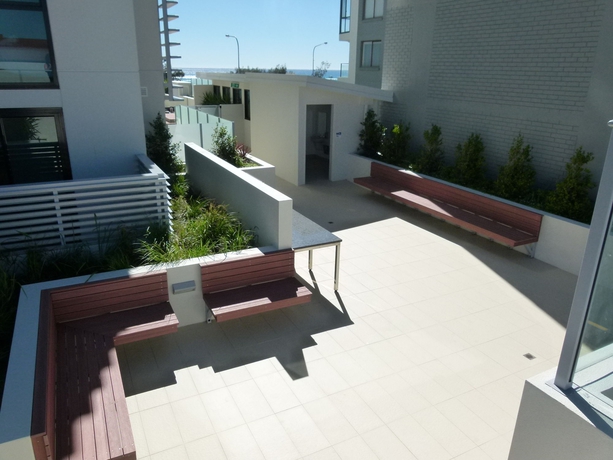 Imagen de los exteriores del Hotel Pure Kirra. Foto 11