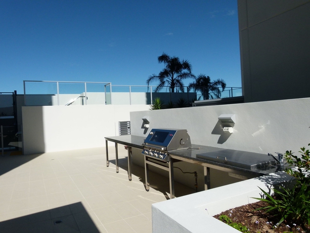 Imagen de los exteriores del Hotel Pure Kirra. Foto 13