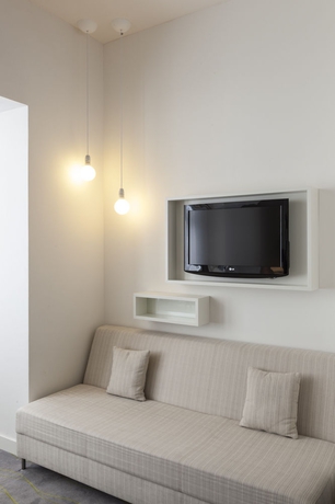 Imagen de los interiores del Hotel Pure White. Foto 12