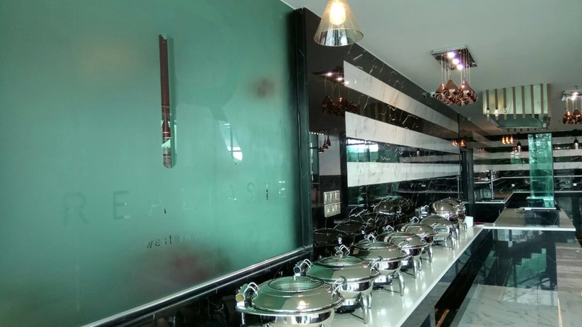 Imagen del bar/restaurante del Hotel Purest Sungai Petani. Foto 4