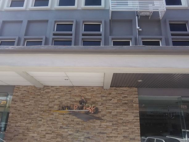 Imagen de los exteriores del Hotel Puri 36. Foto 12