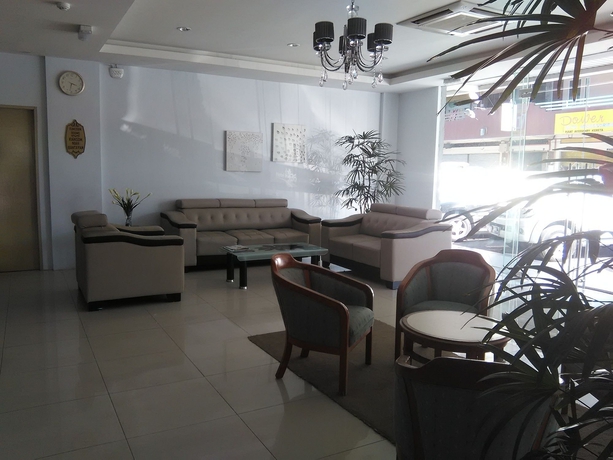Imagen de los interiores del Hotel Puri 36. Foto 16