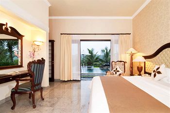 Imagen de los interiores del Hotel Puri Asri. Foto 13