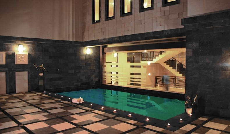 Imagen de la piscina del Hotel Puri Ayu. Foto 8