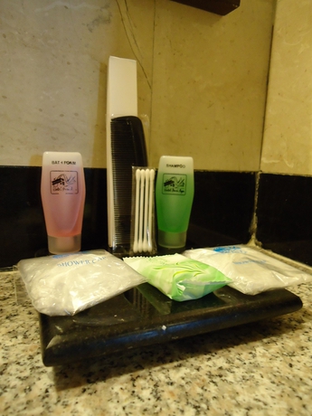 Imagen de la habitación del Hotel Puri Ayu. Foto 5