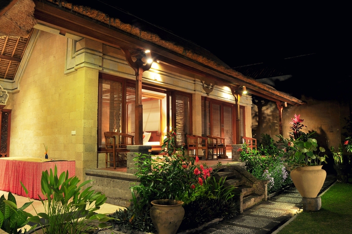 Imagen de los exteriores del Hotel Puri Bagus Manggis. Foto 12
