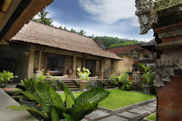 Imagen de los exteriores del Hotel Puri Bagus Manggis. Foto 13