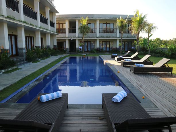 Imagen de la piscina del Hotel Puri Canggu Rooms Ll. Foto 15