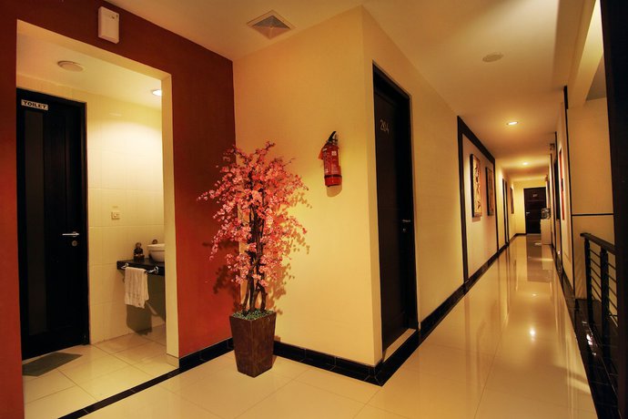 Imagen de los interiores del Hotel Puri Chorus. Foto 19