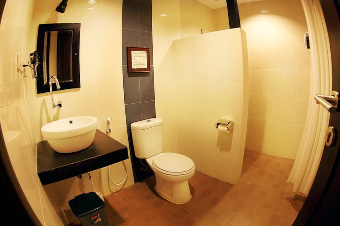 Imagen de la habitación del Hotel Puri Chorus. Foto 11