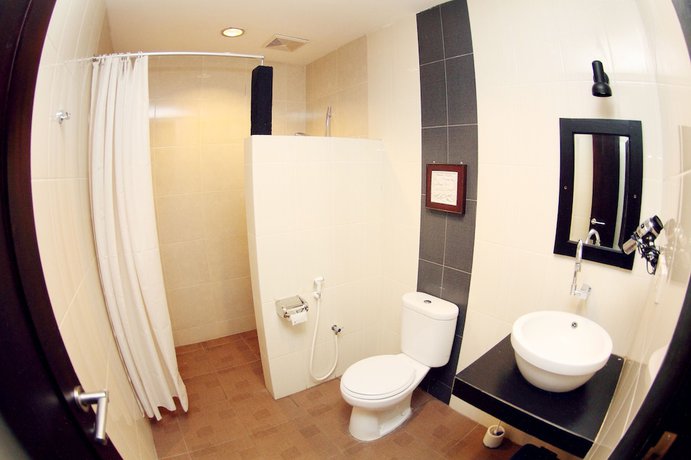 Imagen de la habitación del Hotel Puri Chorus. Foto 13