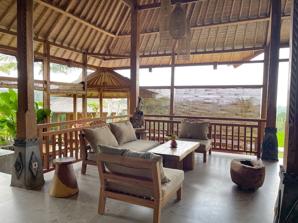 Imagen de los interiores del Hotel Puri Dajuma Terrace Eco-Lodge and Spa. Foto 15