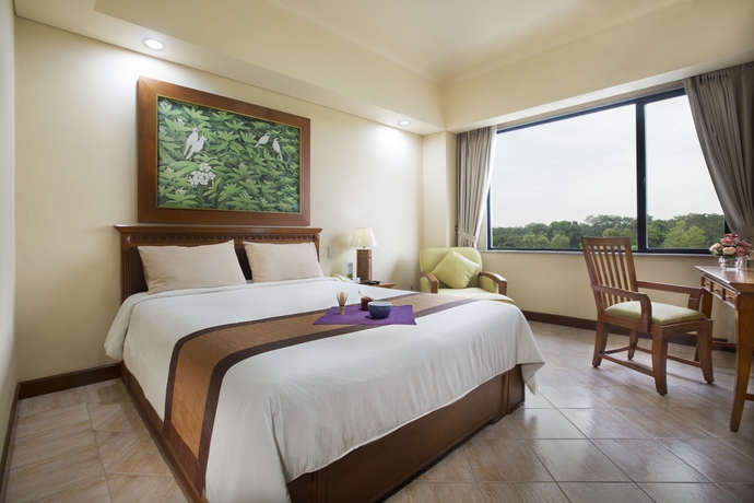Imagen de la habitación del Hotel Puri Kiic Golf View. Foto 8