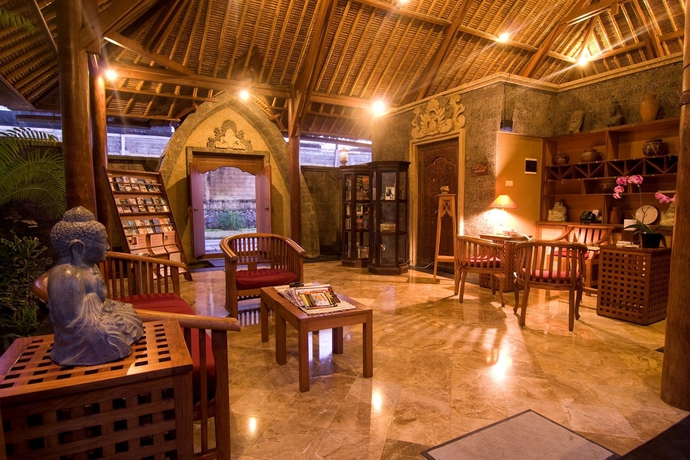 Imagen de los interiores del Hotel Puri Madawi. Foto 9