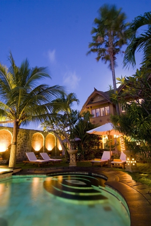 Imagen de la piscina del Hotel Puri Madawi. Foto 14