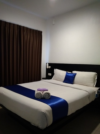 Imagen de la habitación del Hotel Puri Maju. Foto 6