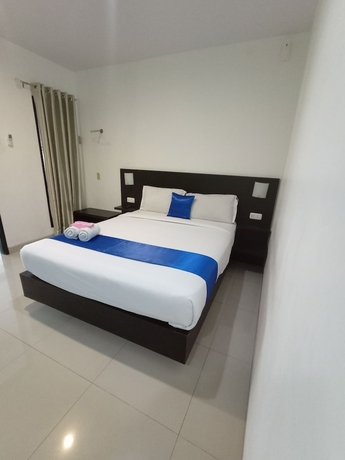Imagen de la habitación del Hotel Puri Maju. Foto 10