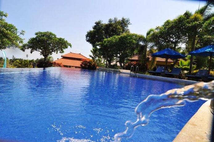 Imagen general del Hotel Puri Mangga Sea View Resort and Spa. Foto 9