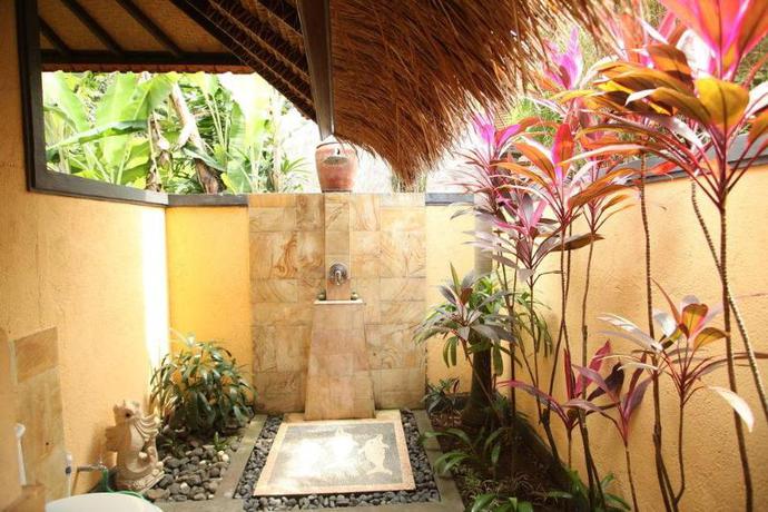 Imagen general del Hotel Puri Mangga Sea View Resort and Spa. Foto 10