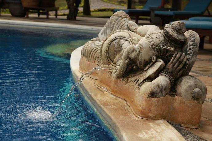 Imagen general del Hotel Puri Mangga Sea View Resort and Spa. Foto 13