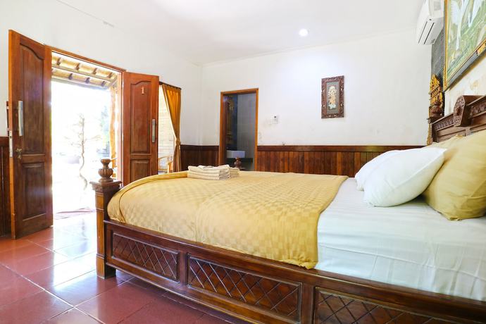 Imagen de la habitación del Hotel Puri Nusa Beach. Foto 13